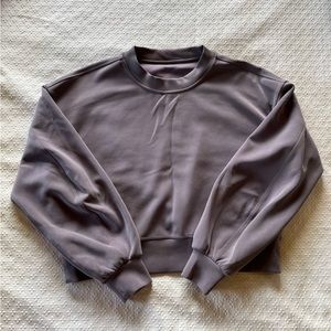 Perfectly Oversized Cropped Crew size 4 in dark lavender color